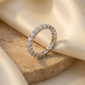 LUMINA ALBA ÉTERNITÉ, MOISSANITE ETERNITY BAND
