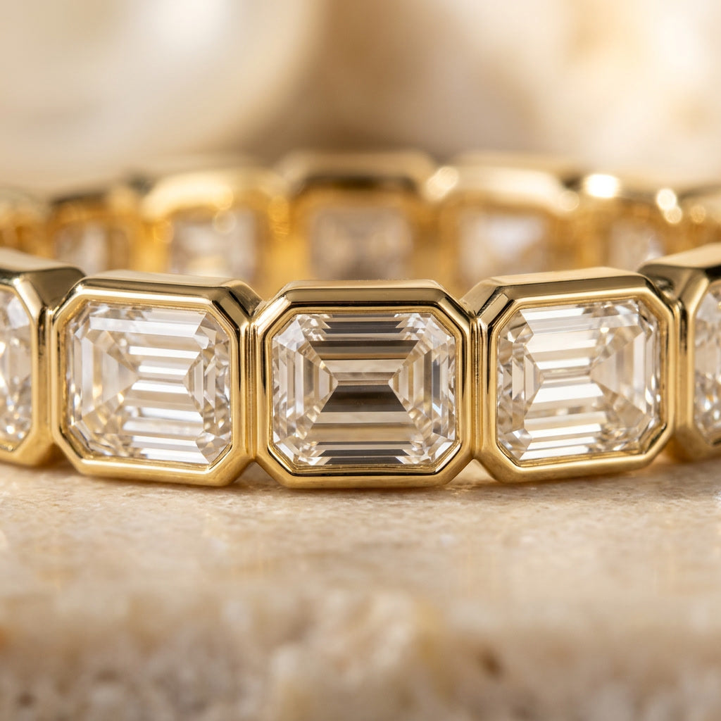 LUMINA HORIZON emerald-cut lab diamond band macro | Heritage & Co.