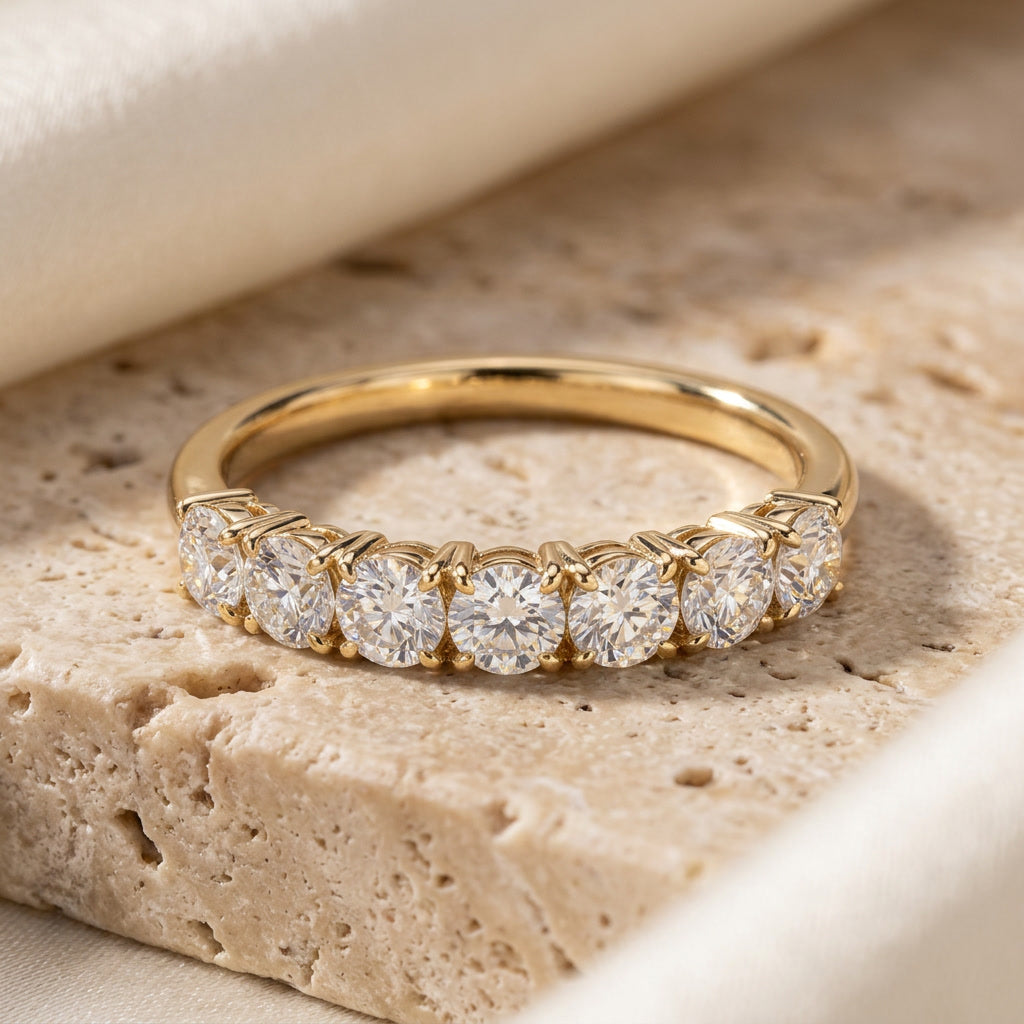 LUMINA PLÉIADE seven-stone lab diamond band | Heritage & Co.