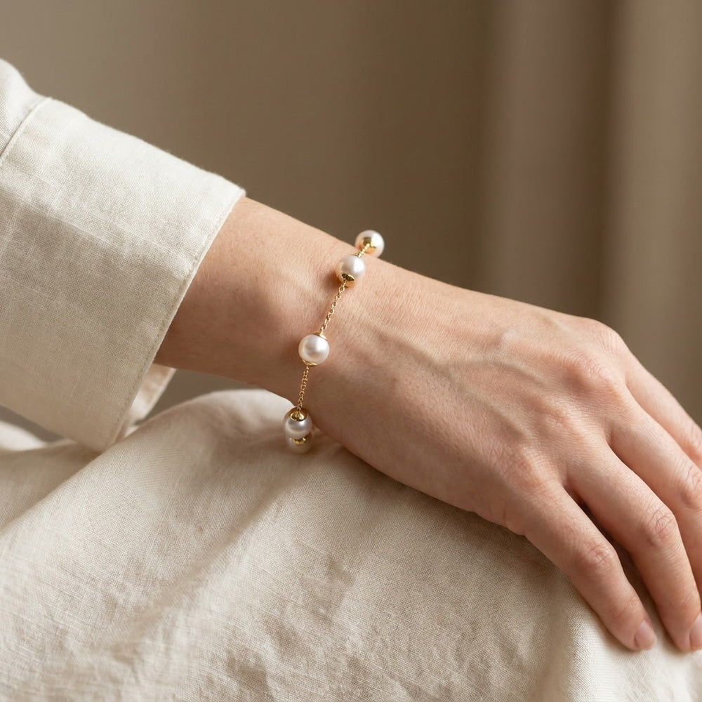 LUNAIRE GALERIE, AKOYA PEARL STATION BRACELET