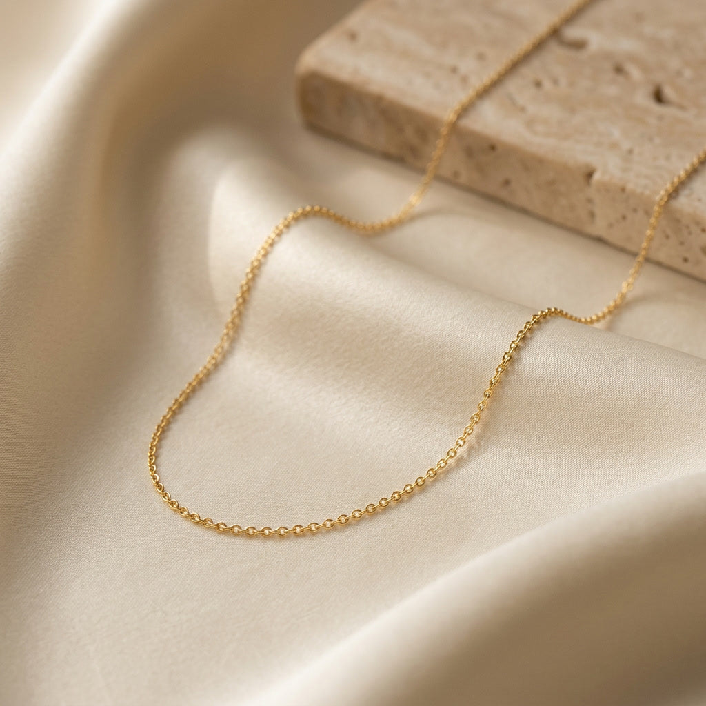 CATENELLA fine cable chain necklace, solid gold — editorial