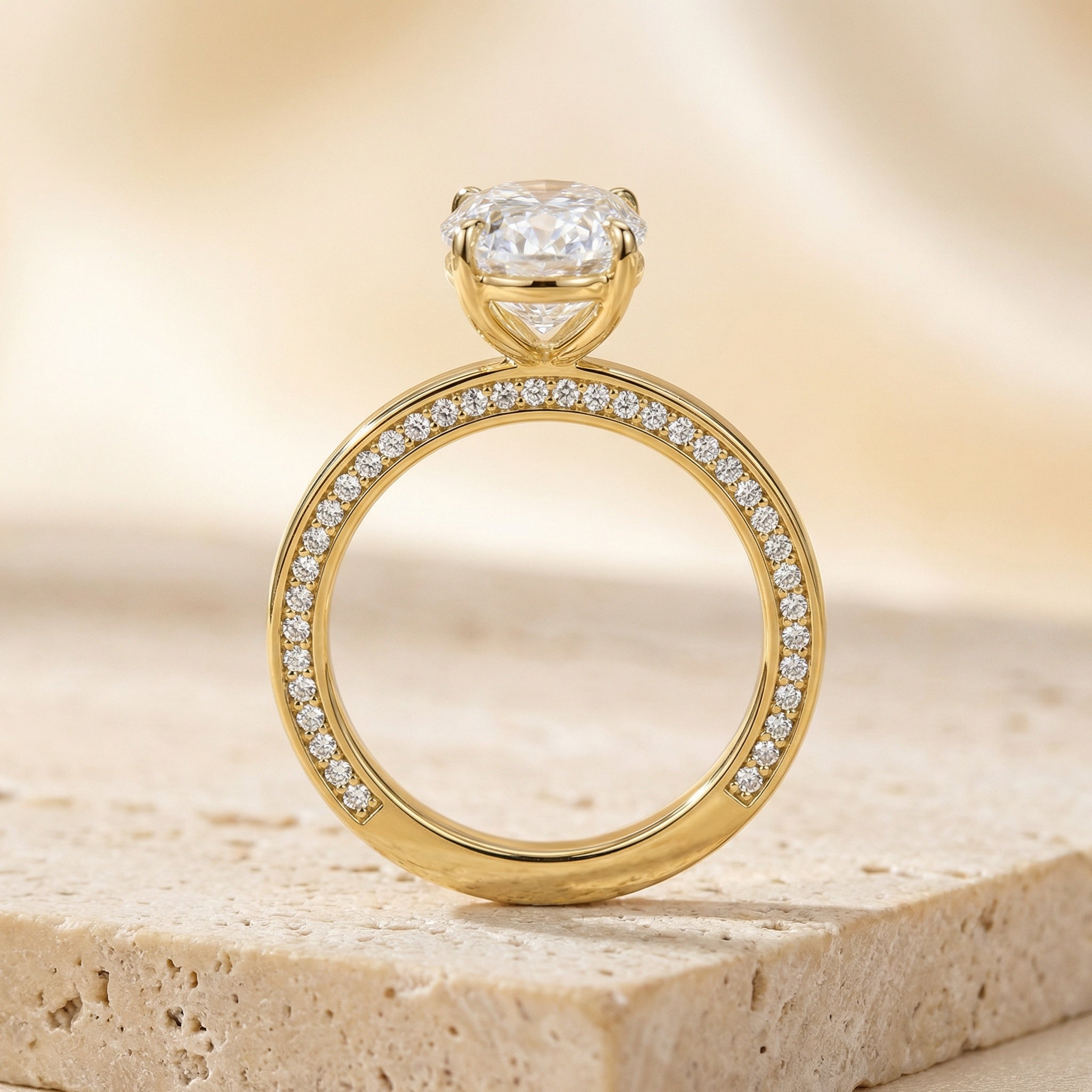 CLARITAS VIVACE, OVAL-CUT LAB DIAMOND