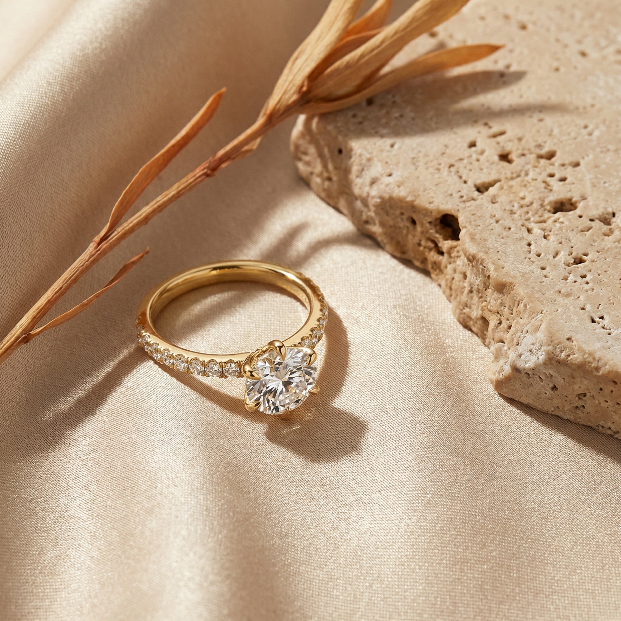 CLARITAS SPLENDEUR, ROUND-CUT LAB DIAMOND, 2CT | Heritage & Co.