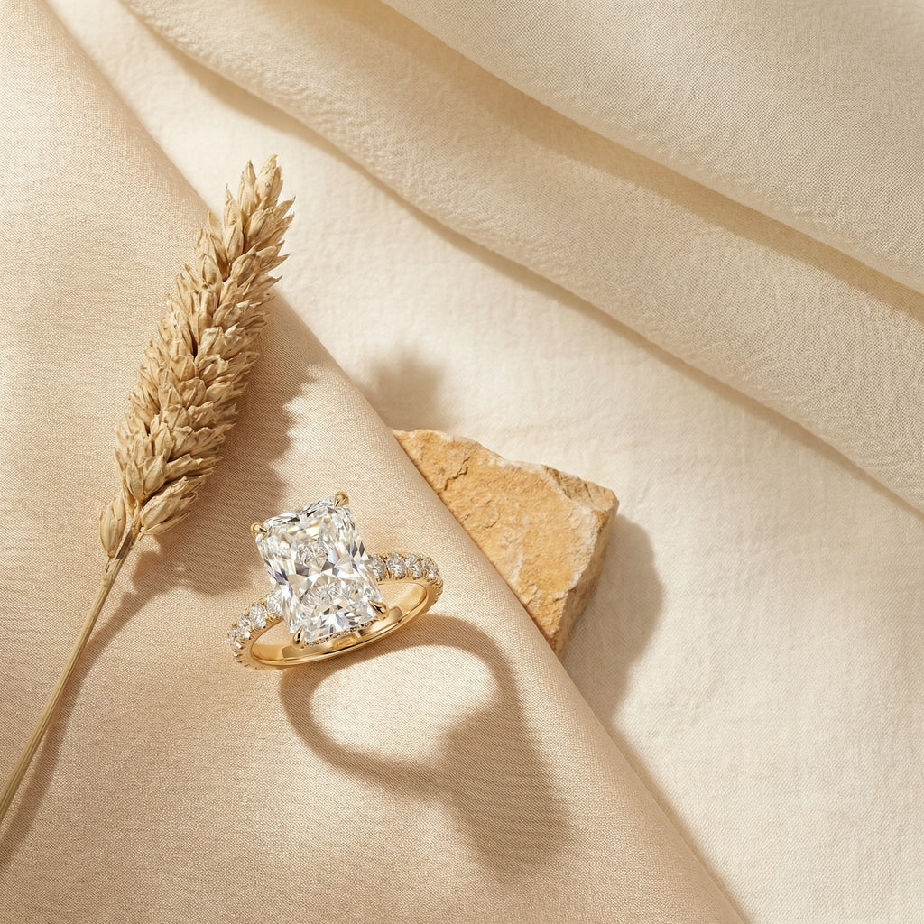 CLARITAS CATHÉDRALE, RADIANT-CUT LAB DIAMOND
