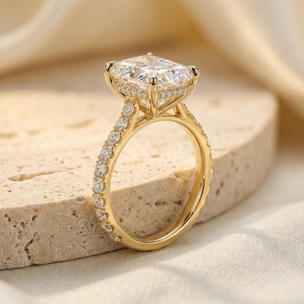 CLARITAS CATHÉDRALE, RADIANT-CUT LAB DIAMOND