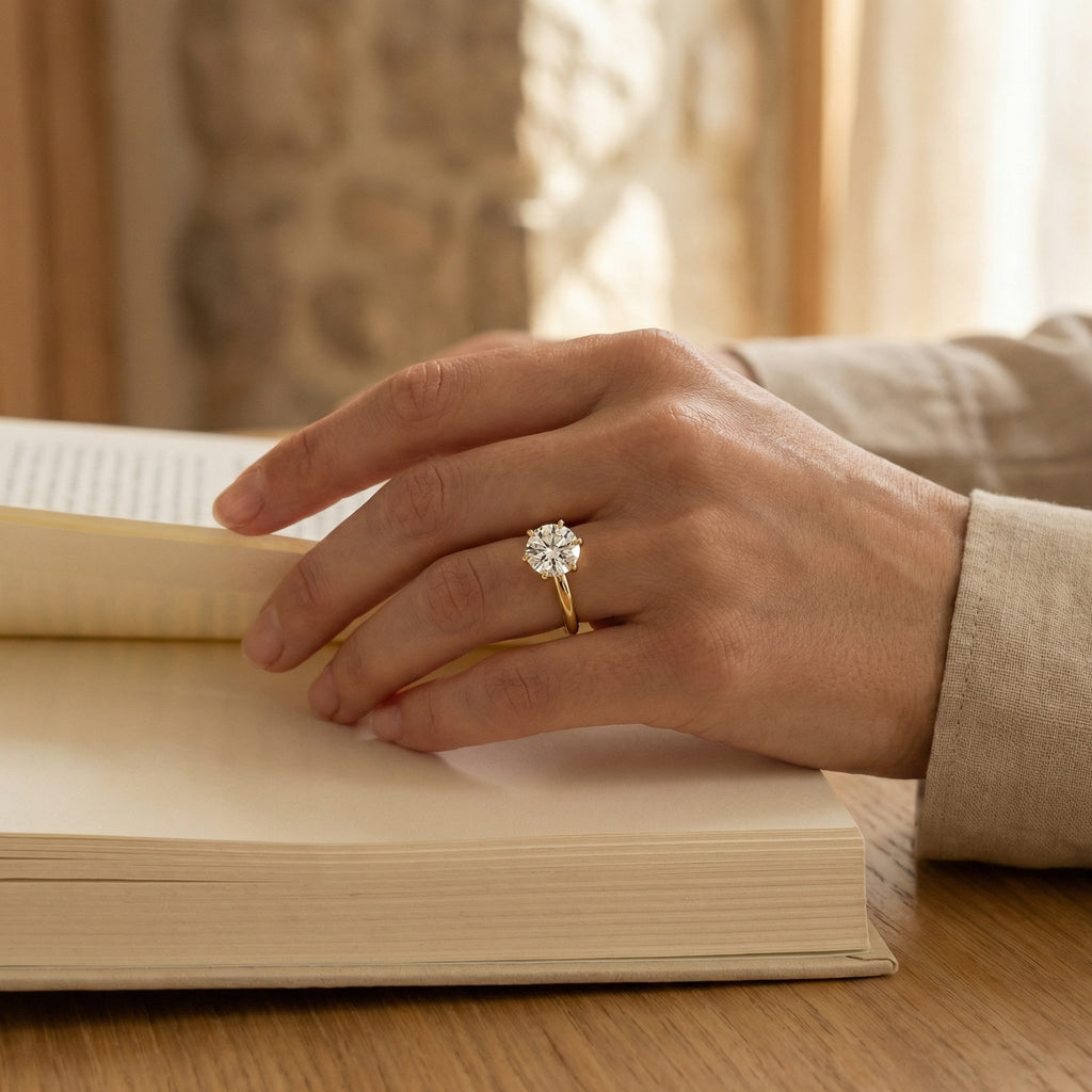 CLARITAS LUMINEUSE, ROUND-CUT LAB DIAMOND | Heritage & Co.