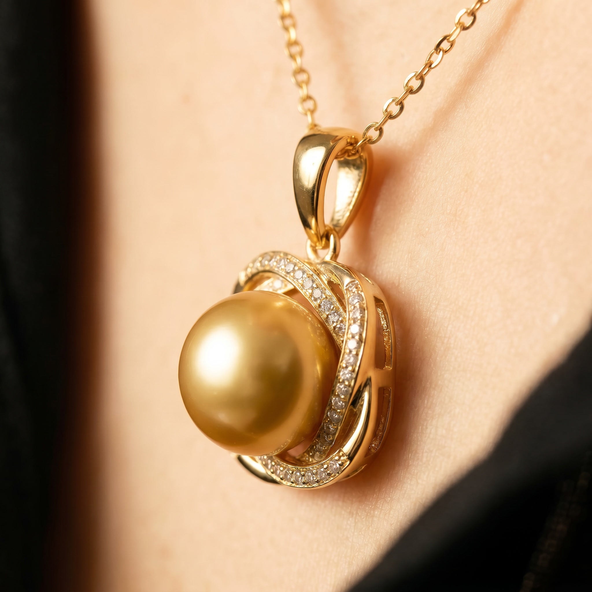AUREA PENDENTIF, SOUTH SEA GOLDEN PEARL PENDANT NECKLACE