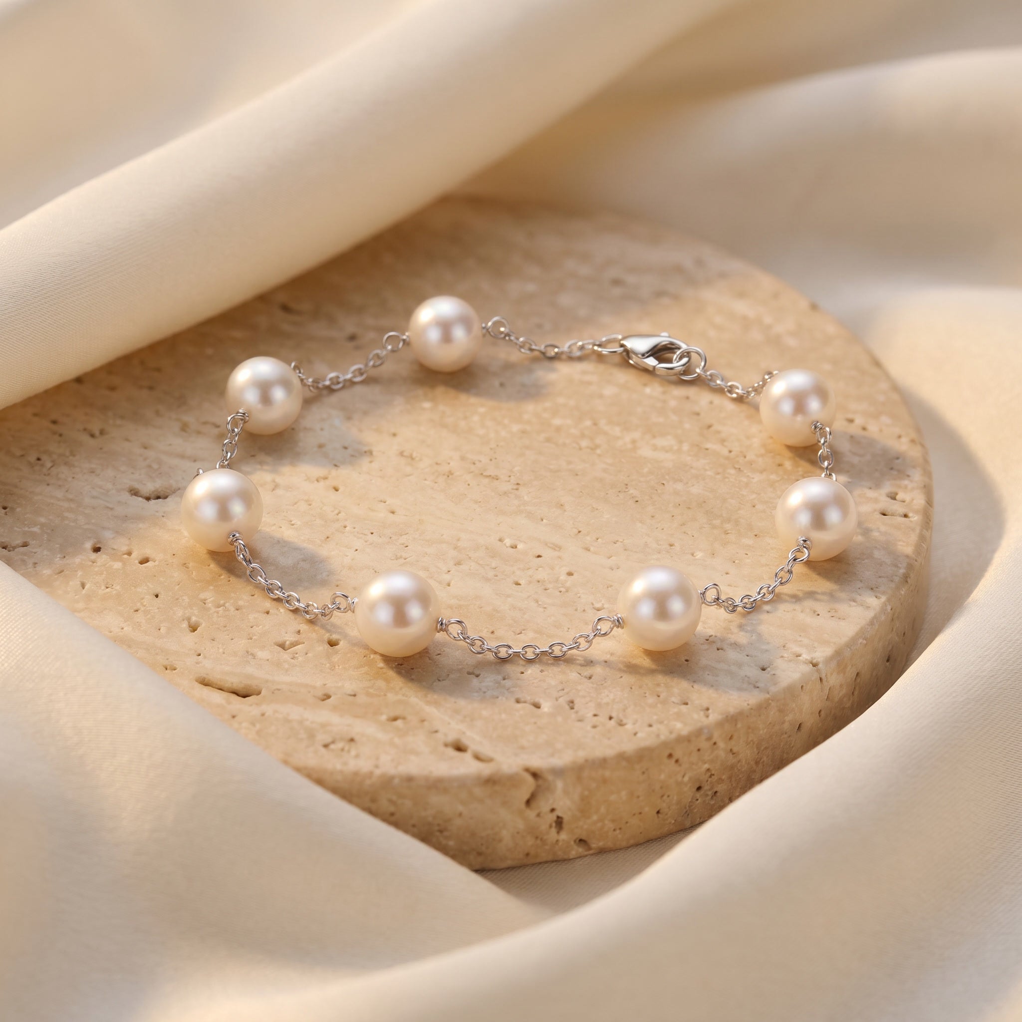 PERLA STATION, FRESHWATER PEARL BRACELET