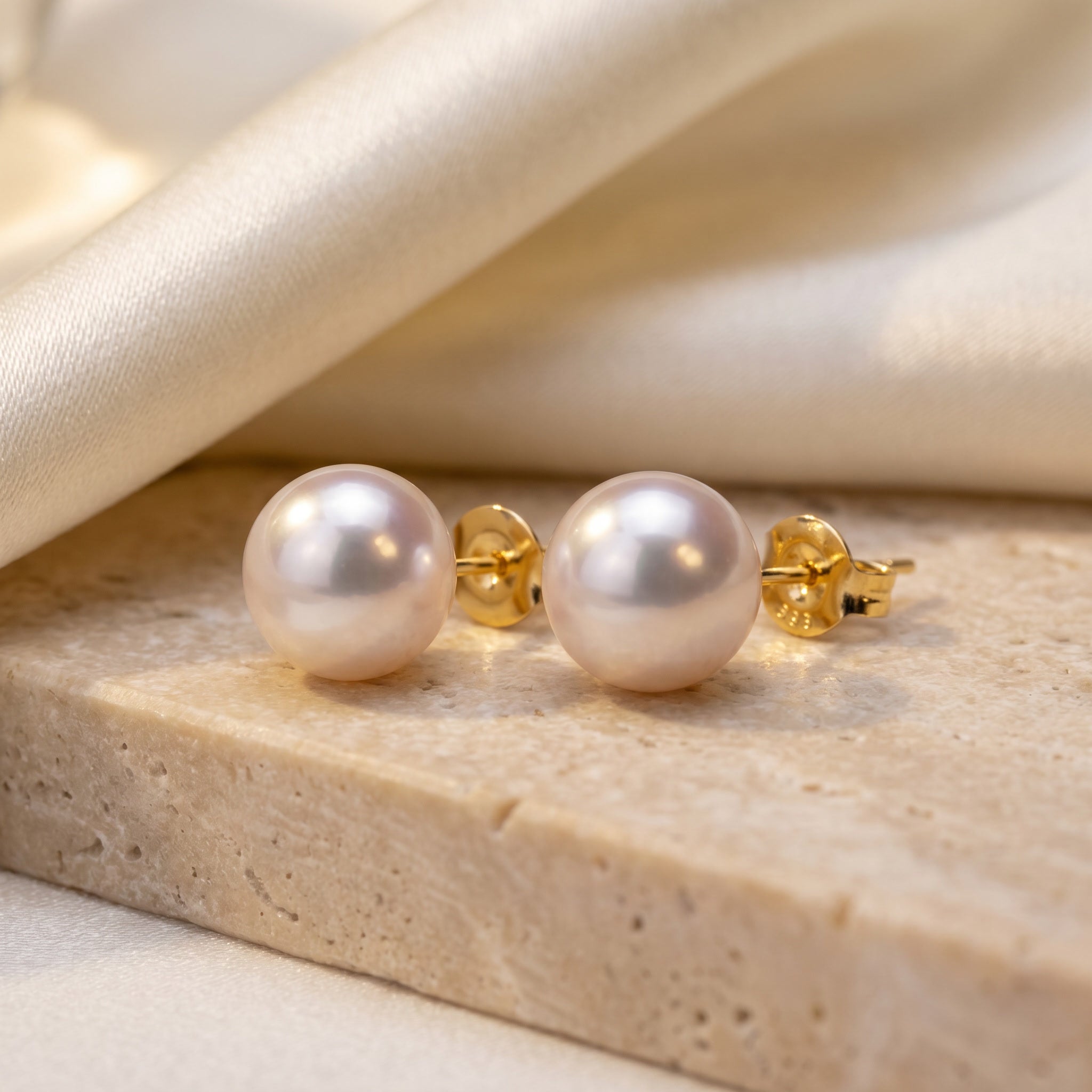 LUNAIRE LUNE, AKOYA PEARL STUD EARRINGS
