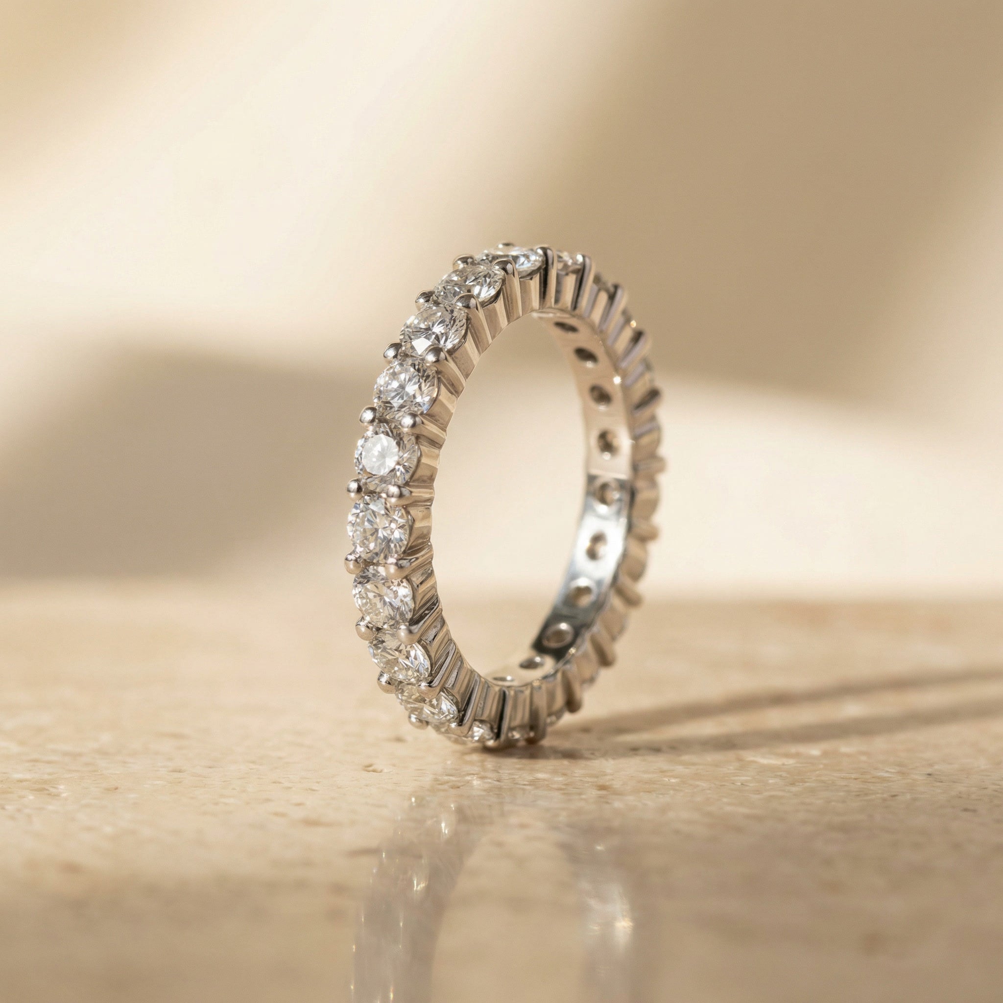 LUMINA ALBA ÉTERNITÉ, MOISSANITE ETERNITY BAND