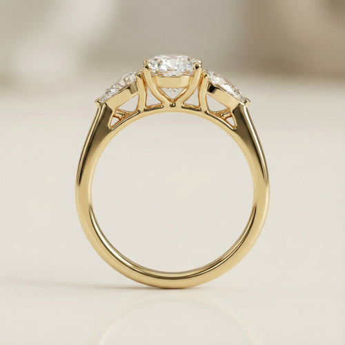 AETERNA TRINITÉ, OVAL-CUT MOISSANITE | Heritage & Co.