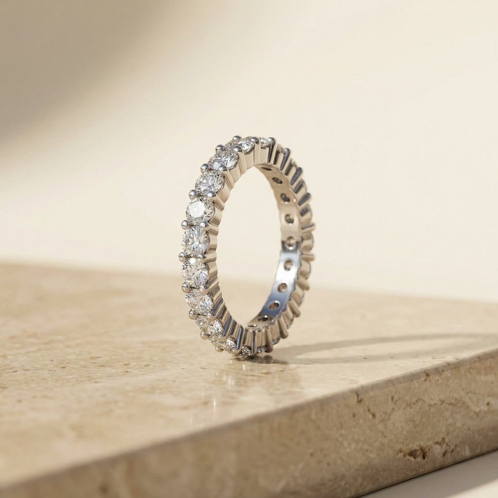 LUMINA ALBA ÉTERNITÉ, MOISSANITE ETERNITY BAND