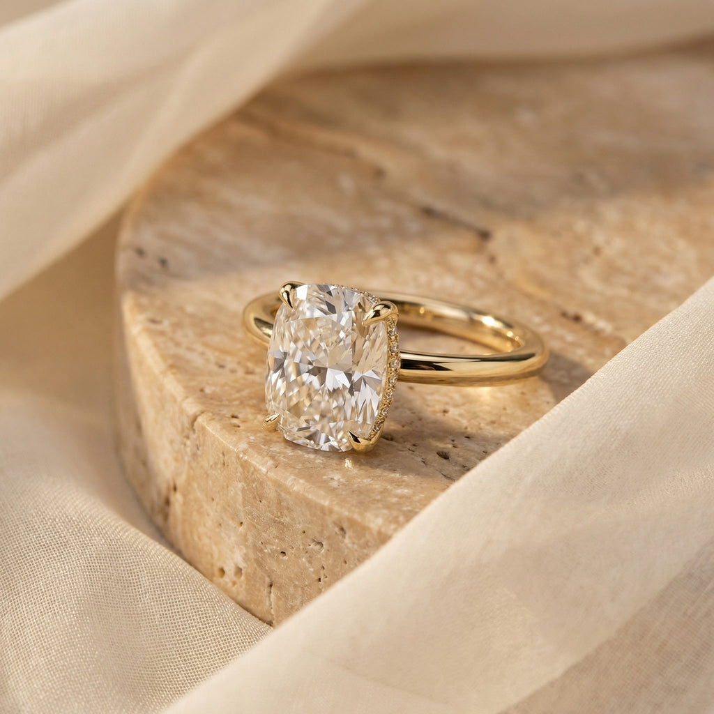 CLARITAS MYSTÈRE, ELONGATED CUSHION-CUT LAB DIAMOND, 4CT | Heritage & Co.