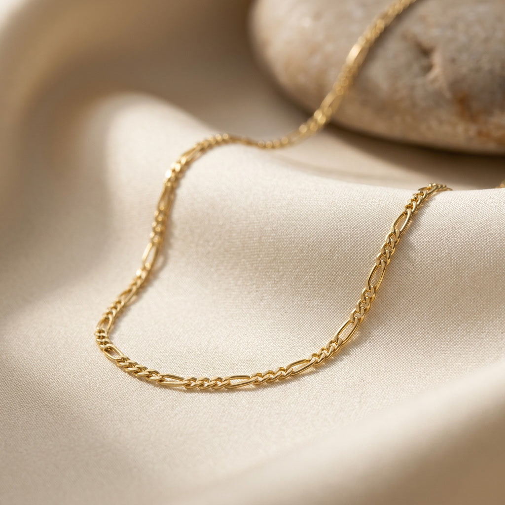 GENOVA figaro chain necklace, solid gold — editorial