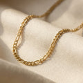 GENOVA figaro chain necklace, solid gold — macro detail