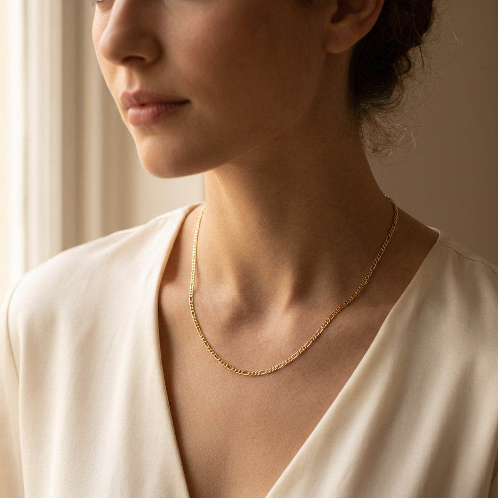 GENOVA figaro chain necklace, solid gold — lifestyle