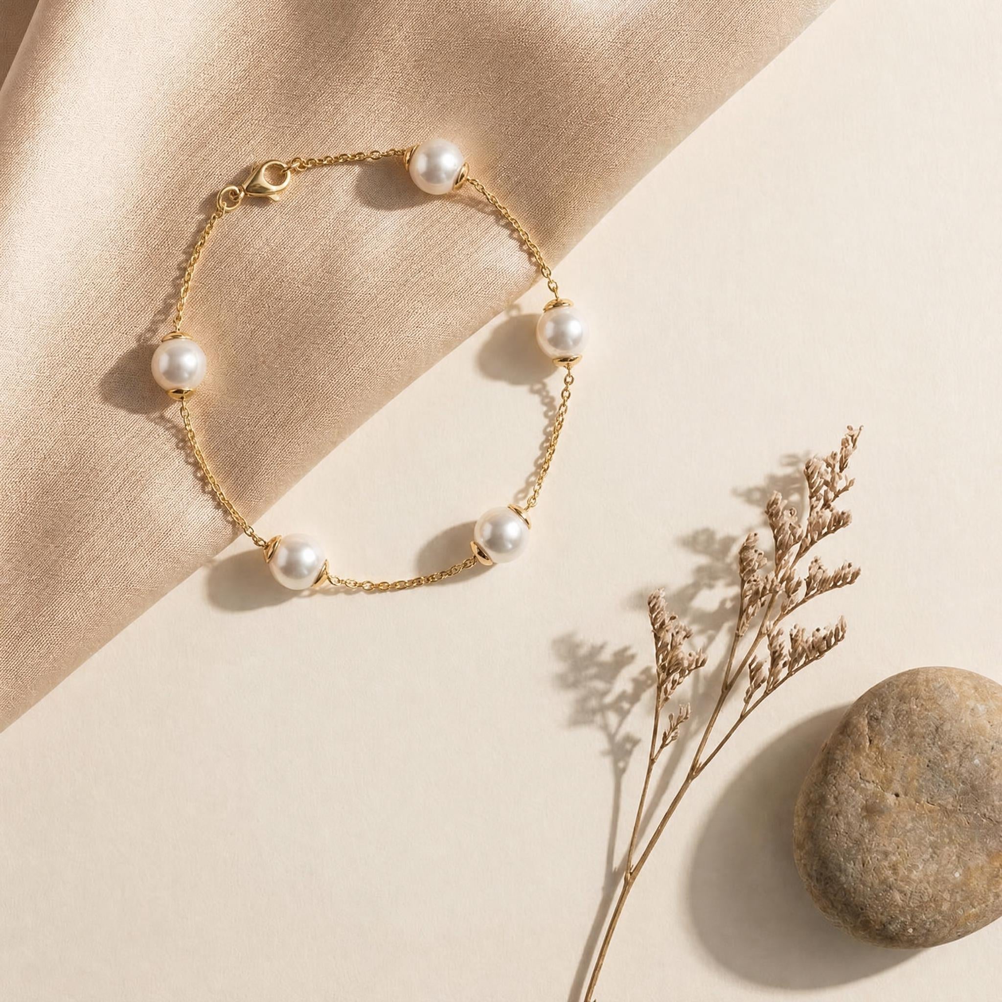 LUNAIRE GALERIE, AKOYA PEARL STATION BRACELET
