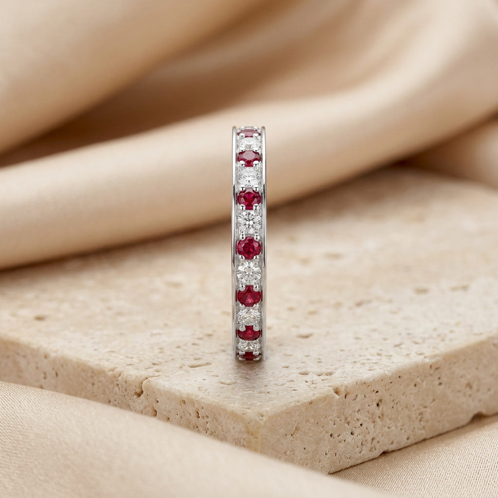 LUMINA RUBIS ÉTERNITÉ full eternity band, ruby and white-stone circuit, side profile